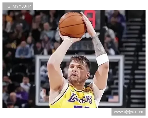 东契奇41分创纪录 比肩科比遭禁赛 东契奇41分创纪录 比肩科比遭禁赛